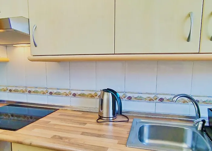 Torre San Marino - Vacance By Interhome בנידורם